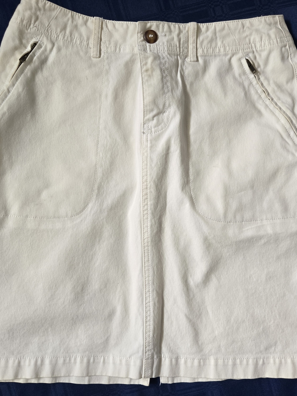 Eddie Bauer Cream Mini Skirt with Front Patch Pockets
